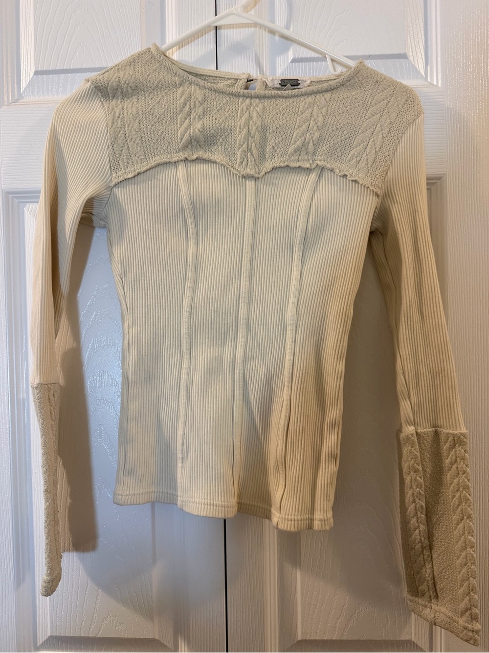 🚨gimmicks by BKE Cream Cable-Yoke Ribbed Long Sleeve Top🚨